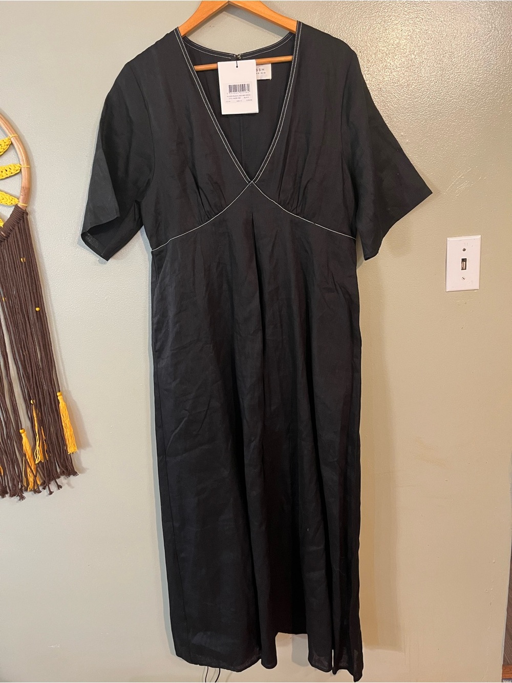 Dissh Black V-Neck Midi Dress Contrast Stitching 100% Linen Pockets 14 NWT